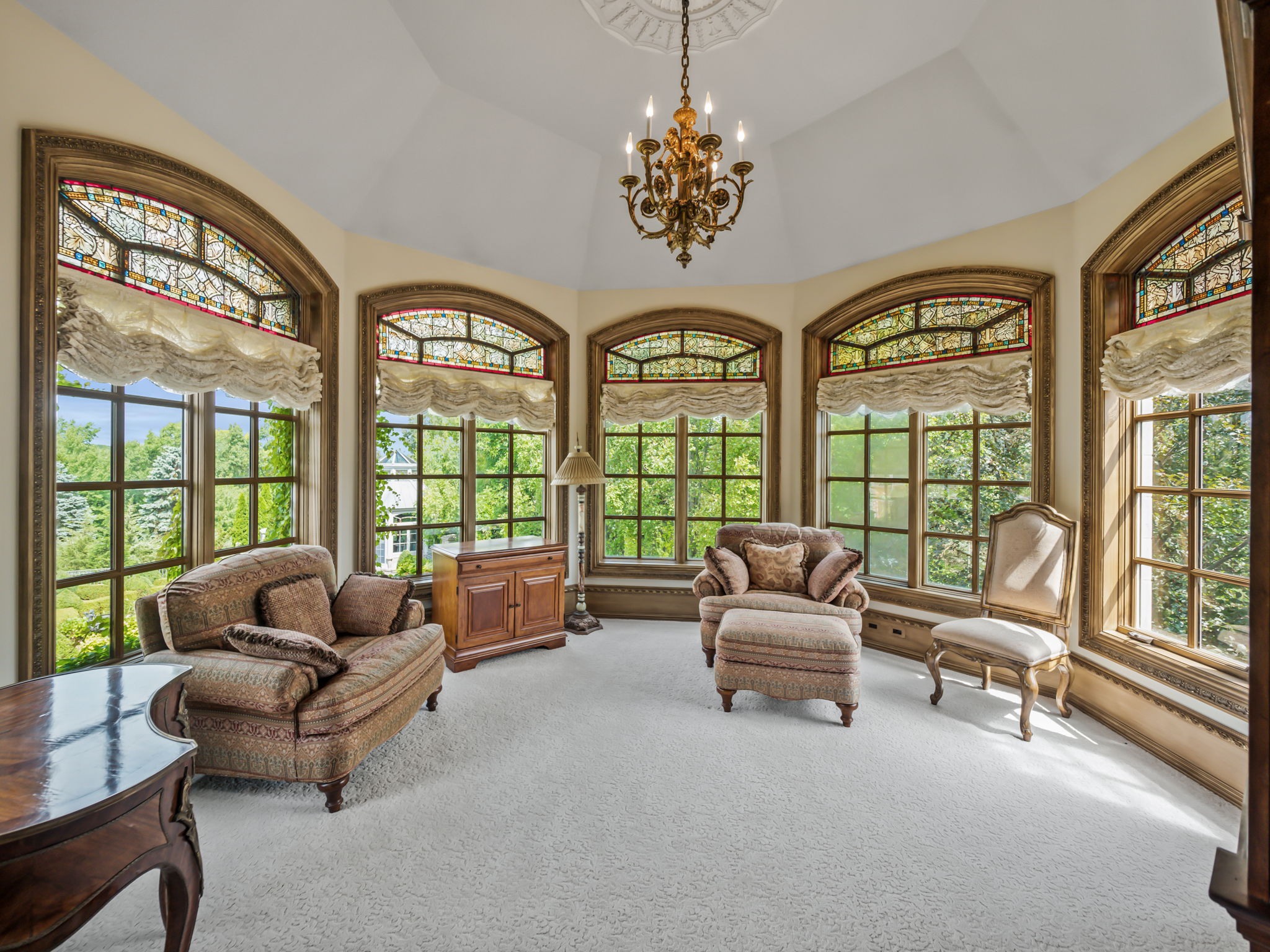 Michigan Le Rêve Estate 1558 Dutton Rd., Rochester, MI 48306 Interluxe